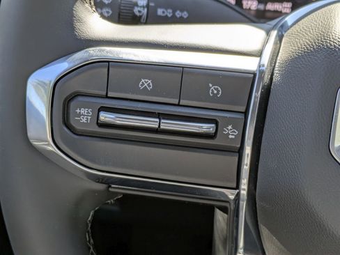 New 2026 GMC Canyon Elevation w/ Convenience Package image 17