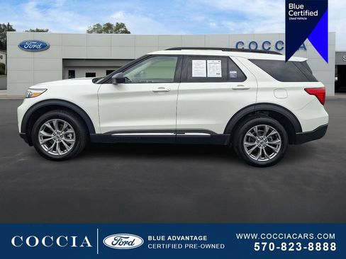 Certified 2023 Ford Explorer XLT w/ Equipment Group 202A AWD/4WD image 7
