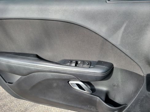 Used 2022 Dodge Challenger R/T image 19