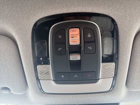 Used 2021 Hyundai Palisade Limited image 34