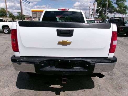 Used 2013 Chevrolet Silverado 2500 W/T AWD/4WD image 3
