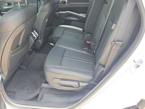 New 2026 Kia Sorento S w/ S Panoramic Sunroof Package FWD image 16