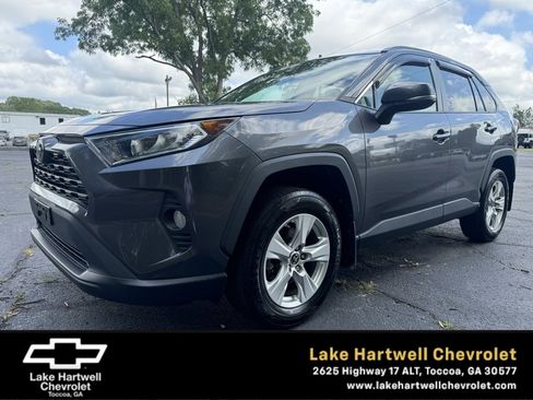 Used 2019 Toyota RAV4 XLE image 1