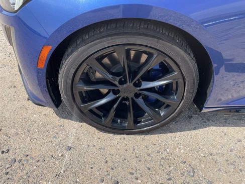 Used 2023 Cadillac CT5 V w/ Premium Package RWD image 9