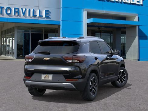 New 2026 Chevrolet TrailBlazer LT w/ LT Cold Weather Package FWD image 4
