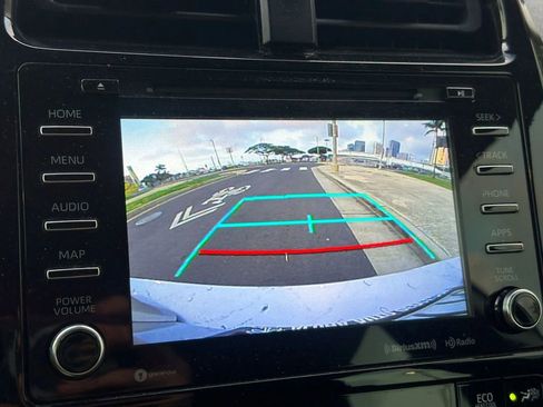 Used 2022 Toyota Prius LE image 18