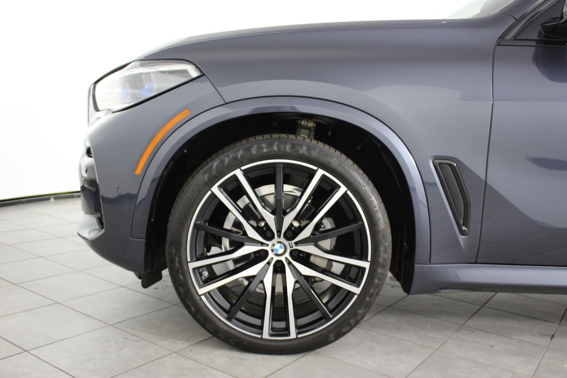 Used 2026 BMW X5 sDrive40i w/ M Sport Package RWD image 10