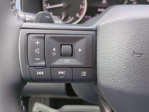 New 2026 Nissan Pathfinder SV image 24