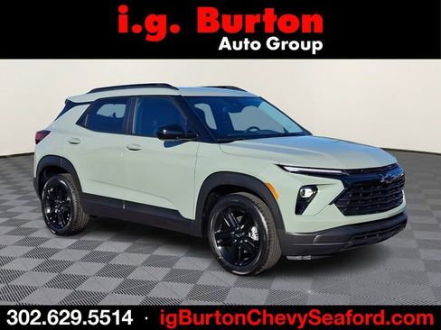 New 2026 Chevrolet TrailBlazer LT w/ Midnight Edition FWD image 1