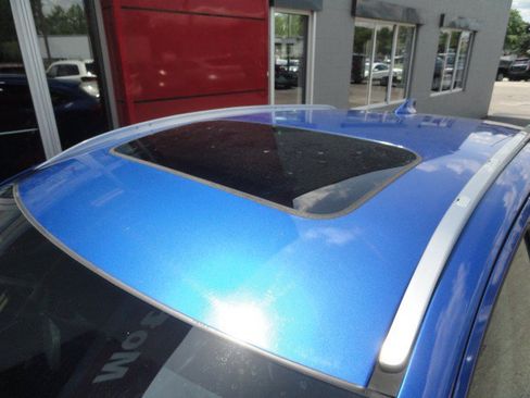 Used 2021 Honda HR-V EX image 7