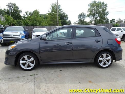 Used 2010 Toyota Matrix S FWD image 9