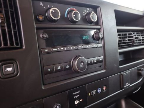 Used 2022 GMC Savana 2500 w/ Chrome Appearance Package RWD image 36