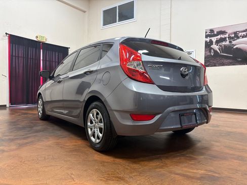 Used 2014 Hyundai Accent GS FWD image 4