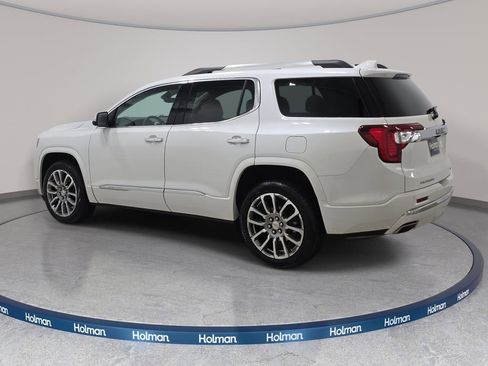Used 2023 GMC Acadia Denali w/ Denali Ultimate Package AWD/4WD image 8