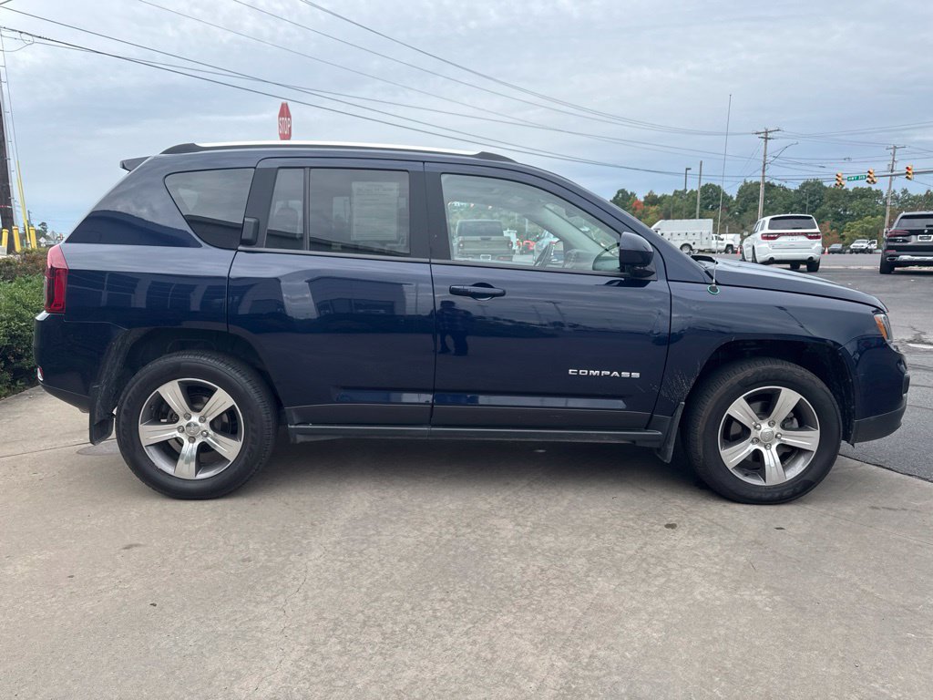 Used 2016 Jeep Compass High Altitude AWD/4WD image 4