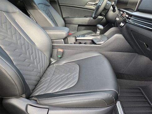 New 2026 Kia Sportage X-Line w/ X-Line Technology Package AWD/4WD image 11