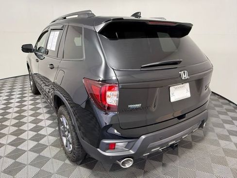 Used 2024 Honda Passport TrailSport image 4