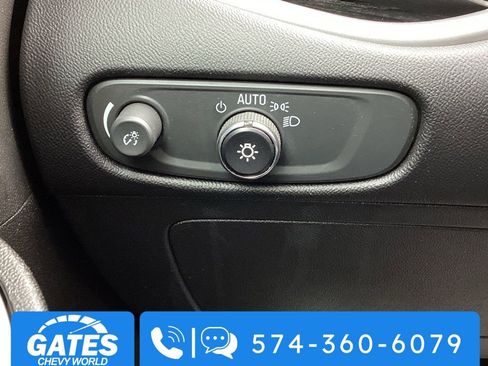 Used 2024 Chevrolet Malibu LT image 22