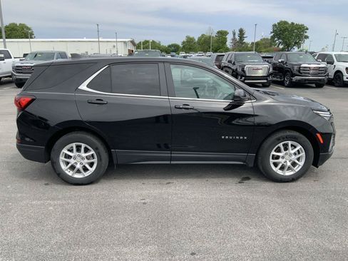 Used 2024 Chevrolet Equinox LT w/ LPO, Floor Liner Package FWD image 12