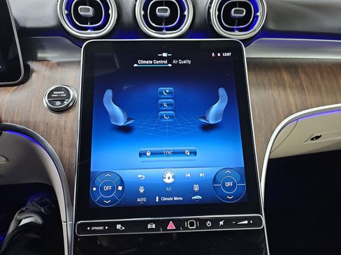 New 2026 Mercedes-Benz C 300 4MATIC Sedan image 21