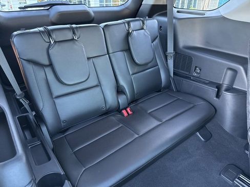 Used 2022 Ford Explorer Limited w/ Equipment Group 301A image 11