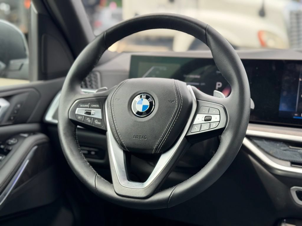 Used 2024 BMW X5 xDrive40i AWD/4WD image 14