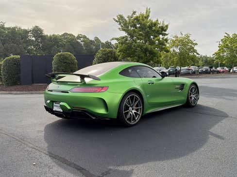 Used 2018 Mercedes-Benz AMG GT R image 3