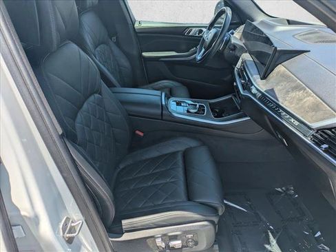 Used 2024 BMW X5 xDrive40i AWD/4WD image 23