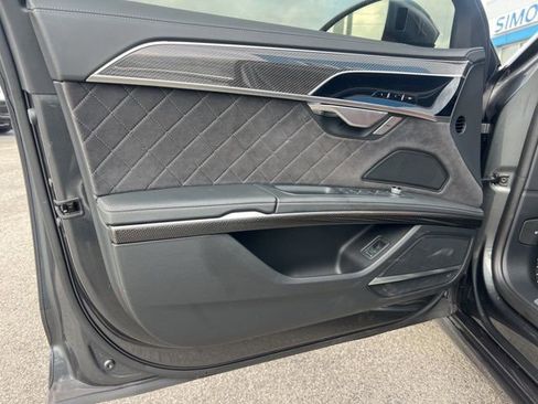 Used 2024 Audi S8 image 22