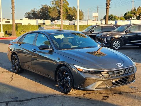 New 2026 Hyundai Elantra Sport image 7