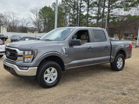 Used 2023 Ford F150 XLT RWD image 7