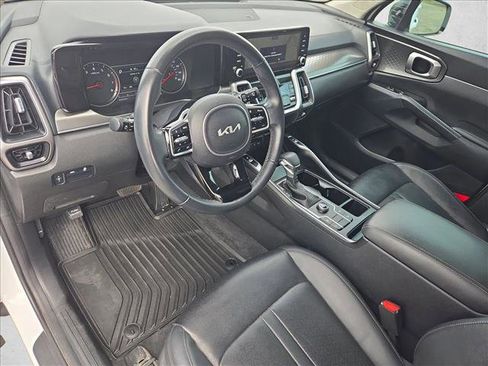 Used 2023 Kia Sorento S w/ Panoramic Sunroof Package FWD image 10
