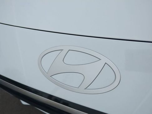 New 2026 Hyundai Elantra Limited image 13