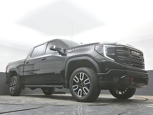 Used 2022 GMC Sierra 1500 AT4 w/ AT4 Preferred Package AWD/4WD image 44