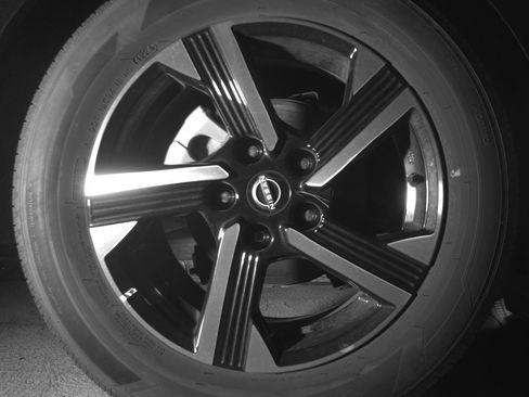 Used 2025 Nissan Sentra SV FWD image 15