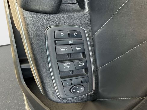 Certified 2023 Dodge Charger Scat Pack w/ Plus Group RWD image 17