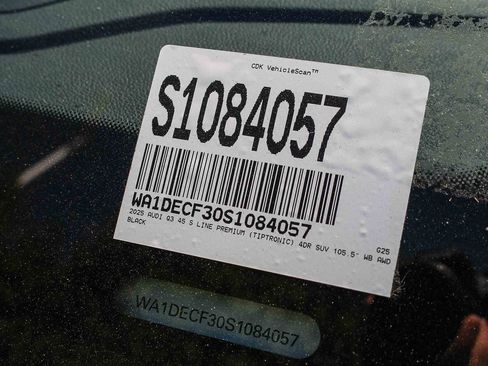 Used 2025 Audi Q3 2.0T Premium w/ Convenience Package AWD/4WD image 31