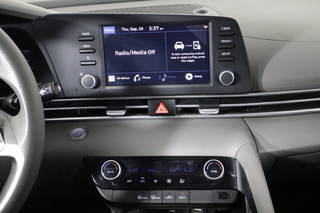 Used 2023 Hyundai Elantra SEL w/ Cargo Package FWD image 25