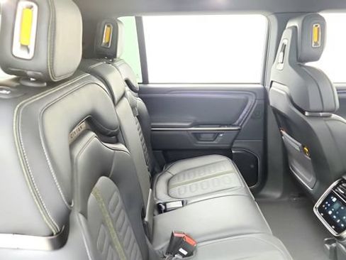 Used 2026 Rivian R1S Adventure AWD/4WD image 40