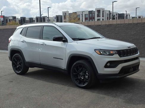 New 2026 Jeep Compass Latitude image 5