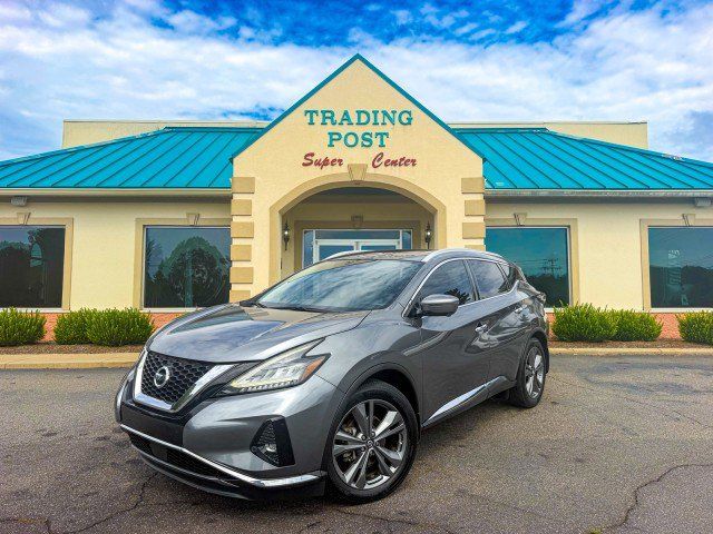 Used 2019 Nissan Murano Platinum w/ Cargo Package FWD image 2