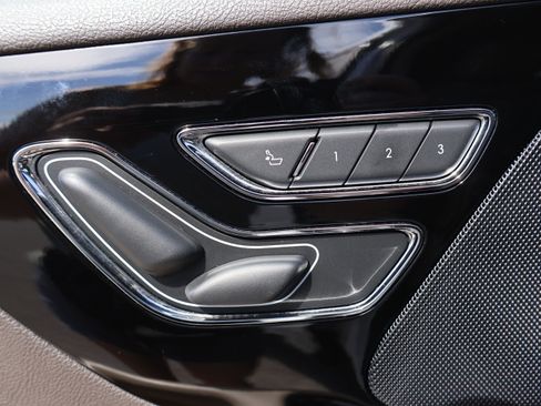 Used 2023 Lincoln Aviator Reserve w/ Equipment Group 201A RWD image 29