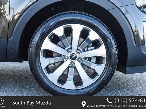 Used 2022 Kia Telluride EX w/ EX Premium Package image 11