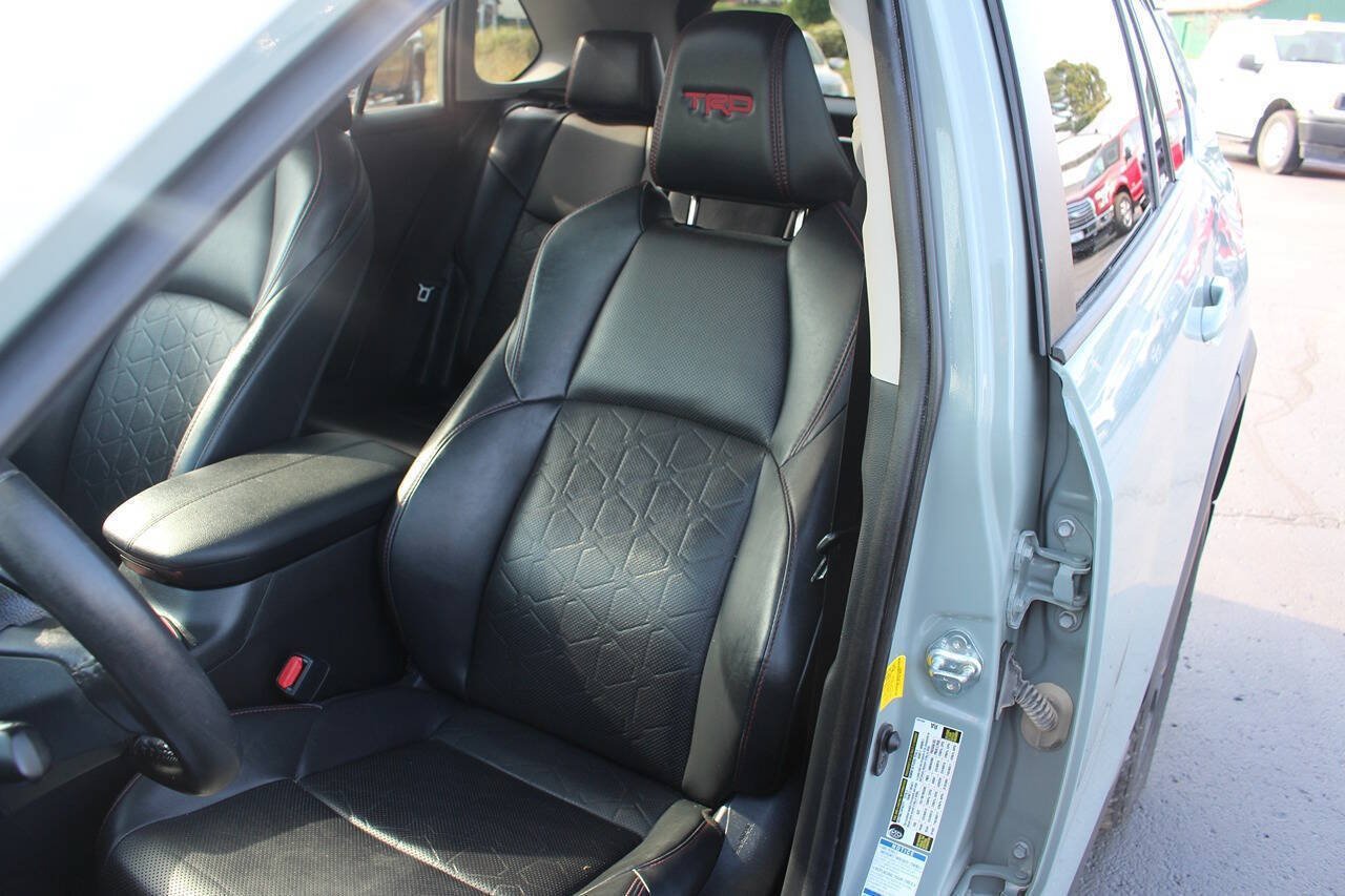 Used 2020 Toyota RAV4 TRD Off-Road w/ TRD Off-Road Weather Package AWD/4WD image 12