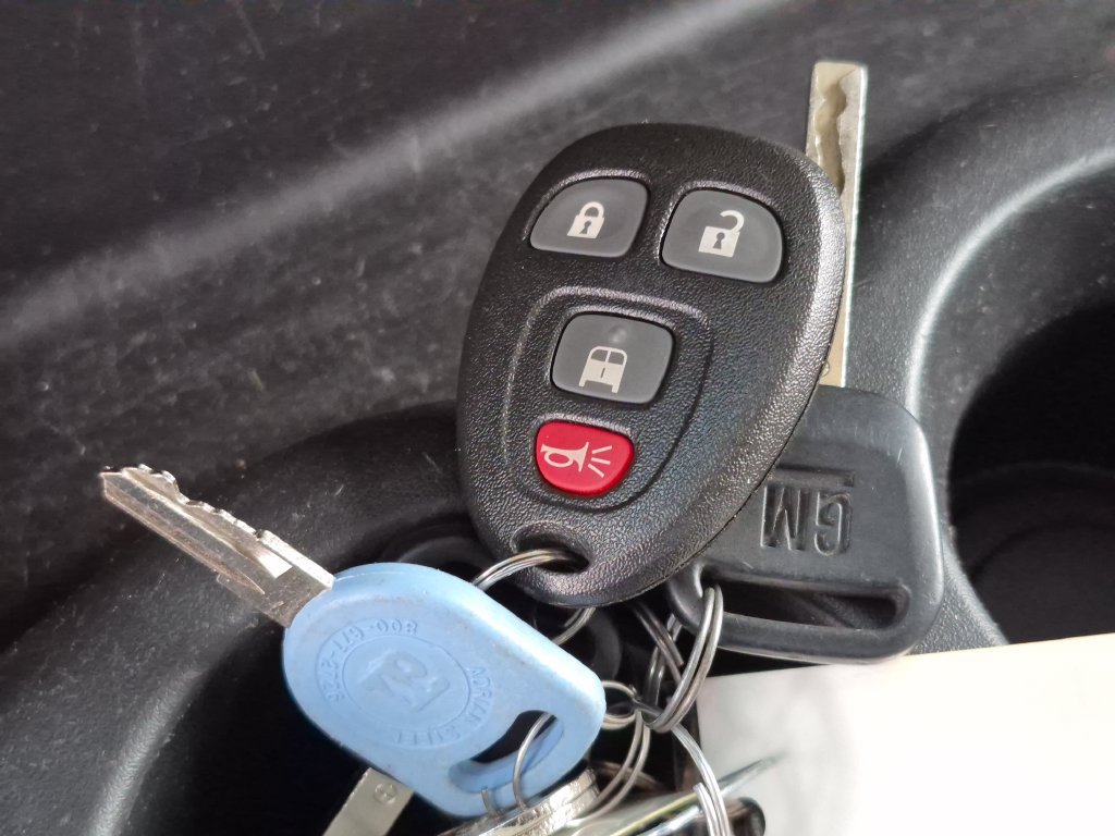 Used 2015 Chevrolet Express 2500 RWD image 21