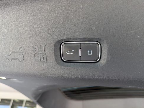 Used 2025 Ford Expedition Max Active AWD/4WD image 14