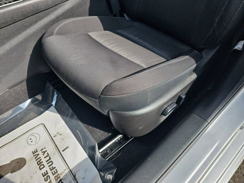 Used 2024 Nissan Altima 2.5 SV image 33