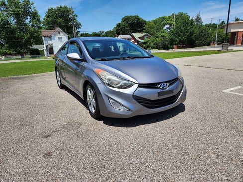 Used 2013 Hyundai Elantra FWD image 12
