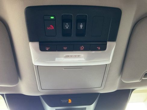 Used 2025 Nissan Pathfinder Platinum w/ Cargo Package image 19