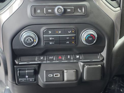 Used 2024 Chevrolet Silverado 2500 Custom w/ Custom Convenience Package AWD/4WD image 16